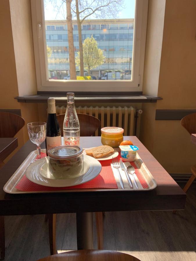 Hotel De Champagne 3*